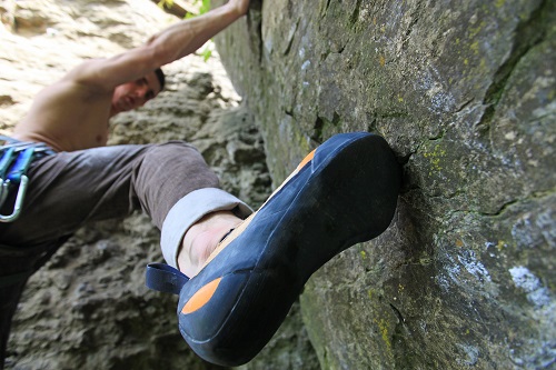 Klimschoenen worden breder en rekken uit